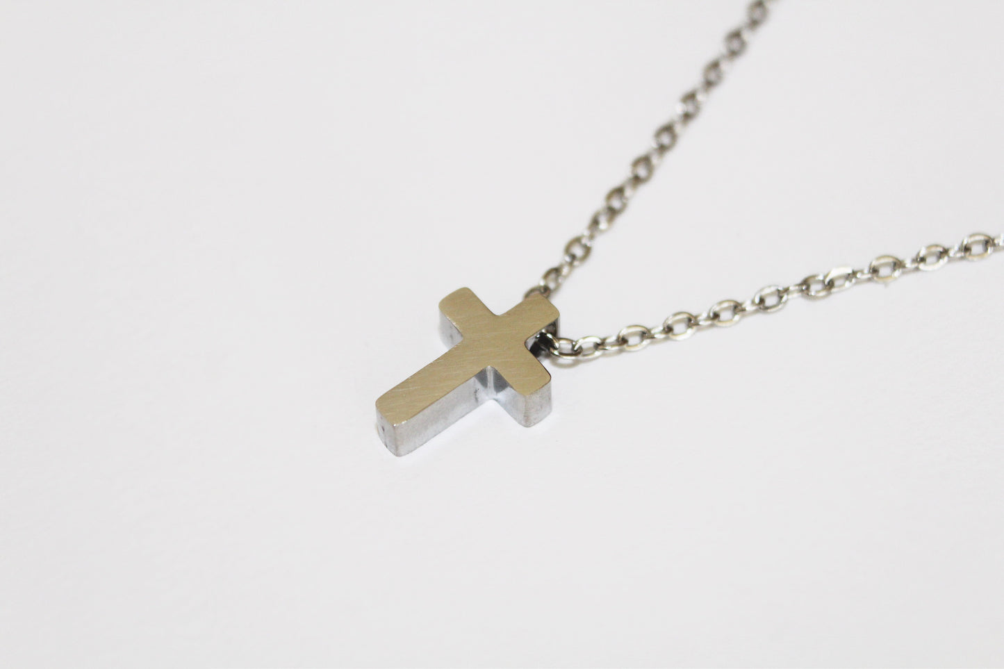 Collar Cruz Liso