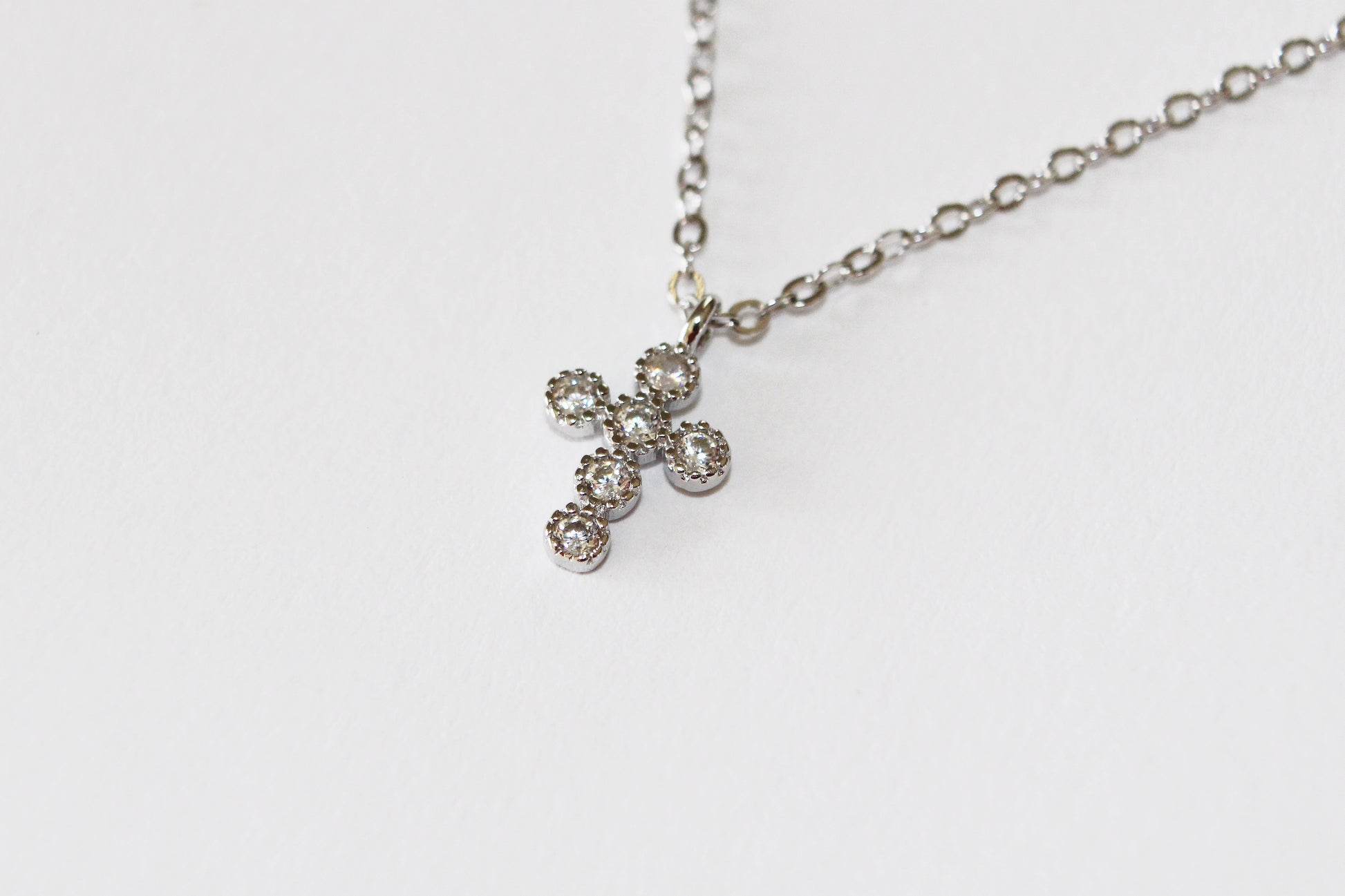 Collar Cruz Circular Mini